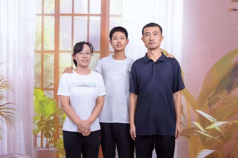 「教师×警察」家庭教育组合拳:用职业基因破解青春期沟通难题 教育招生